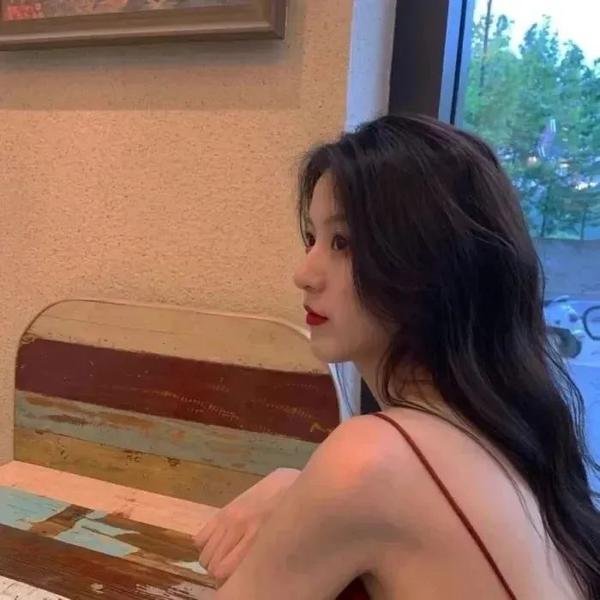 莫茜
